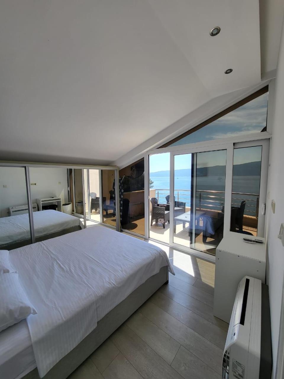 Matkovic Residence Тиват Екстериор снимка