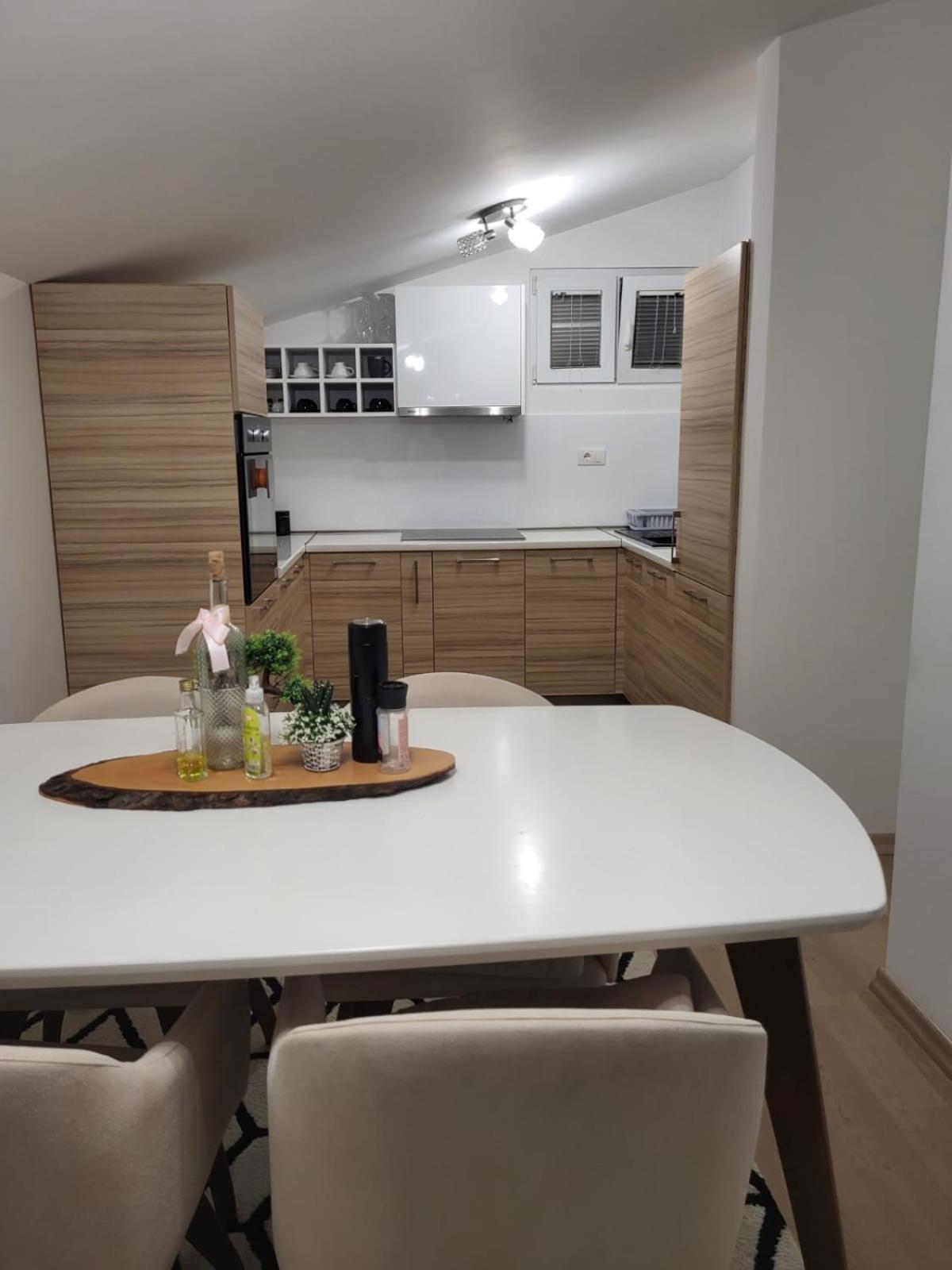 Matkovic Residence Тиват Екстериор снимка