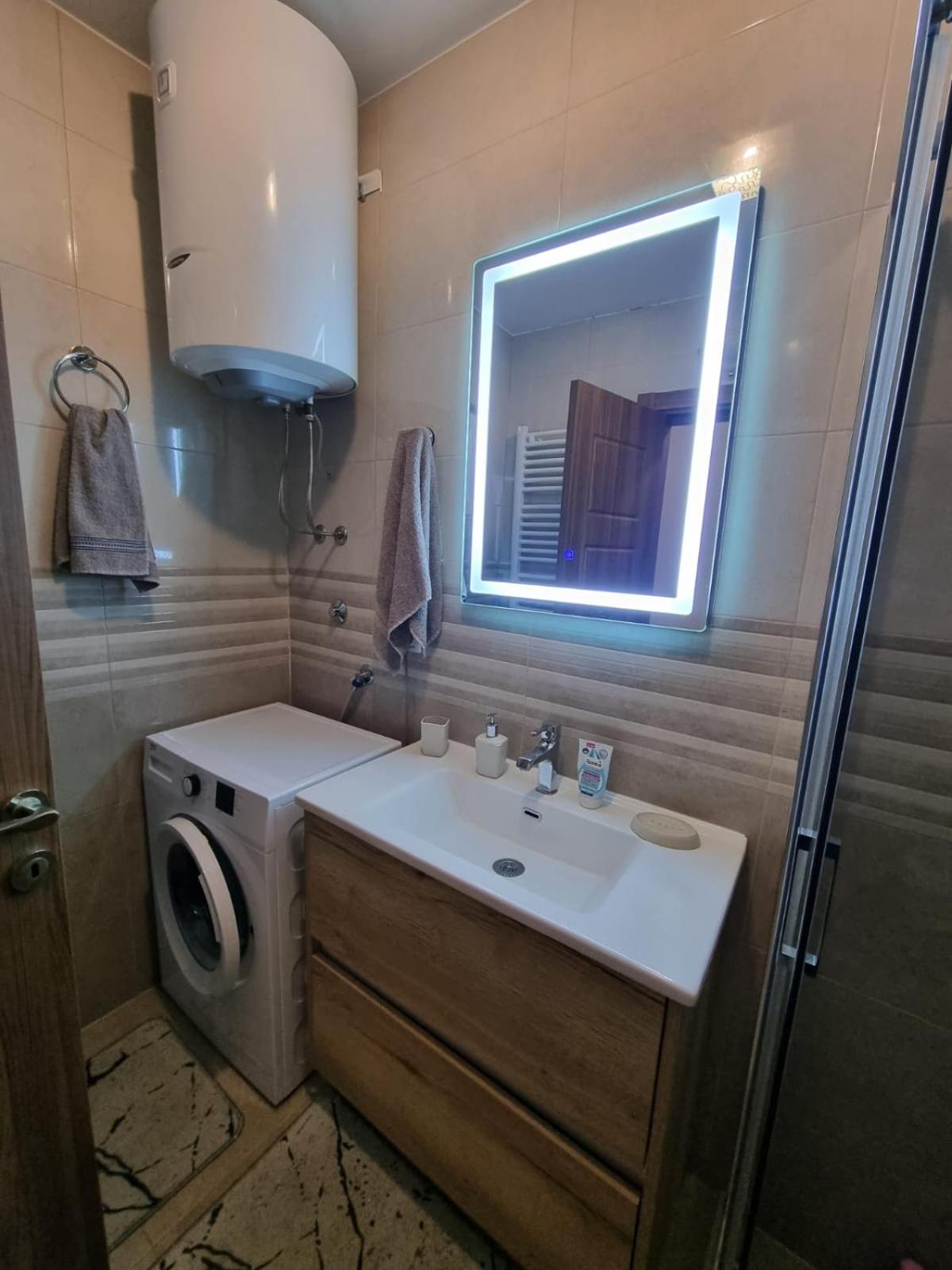 Matkovic Residence Тиват Екстериор снимка
