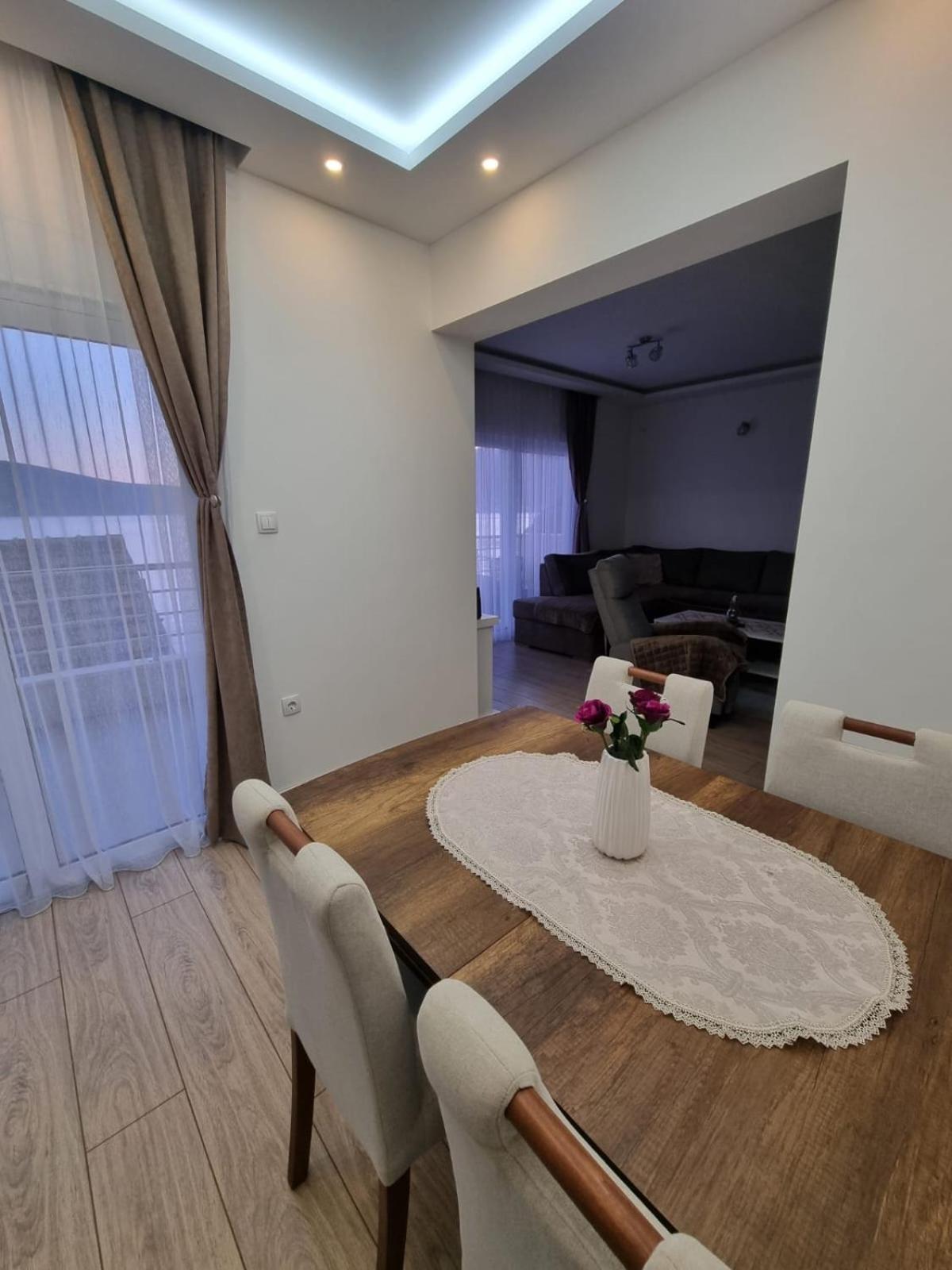Matkovic Residence Тиват Екстериор снимка