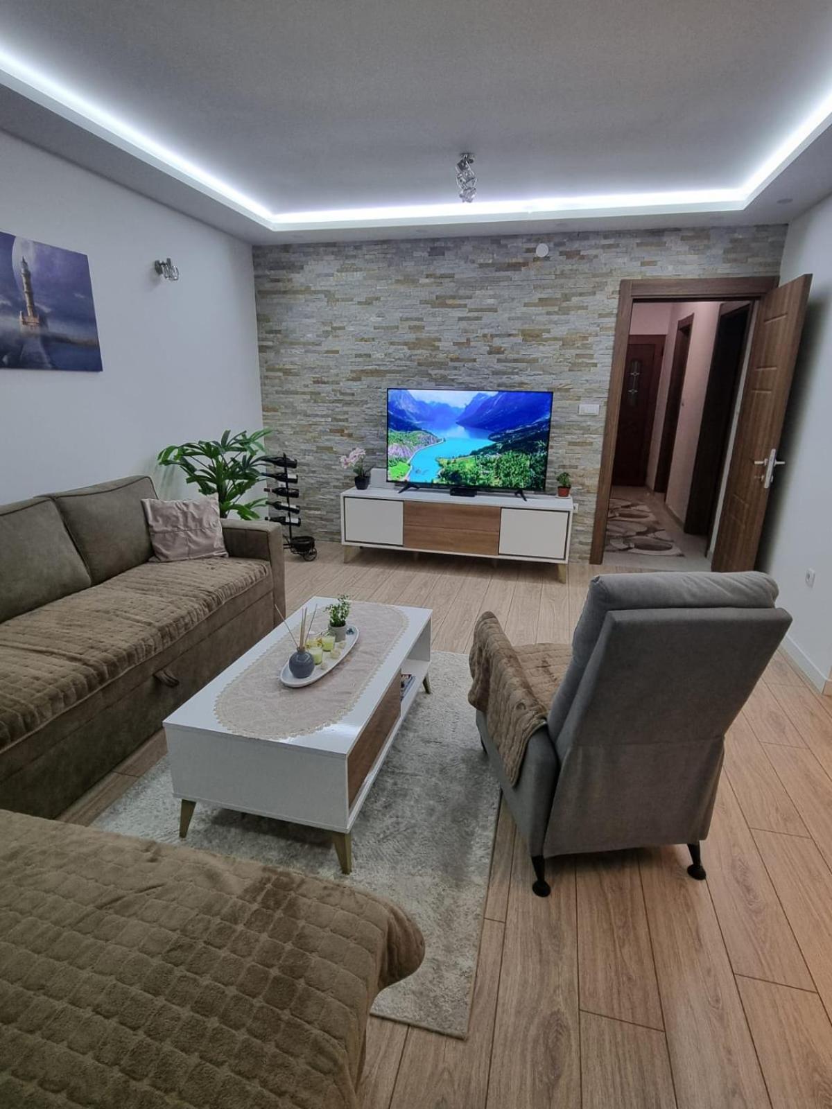 Matkovic Residence Тиват Екстериор снимка